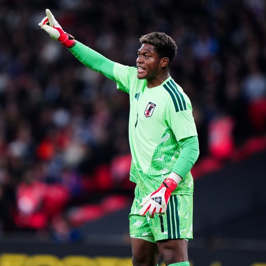 「焦りはなかった」――鈴木彩艶、5ヵ月のリハビリを経て日本代表復帰。W杯へ続く守護神の覚悟