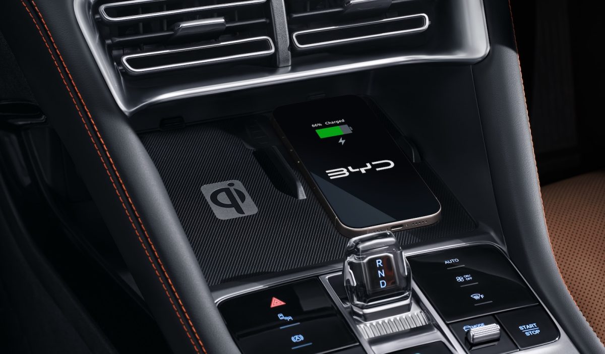BYD SEALION6