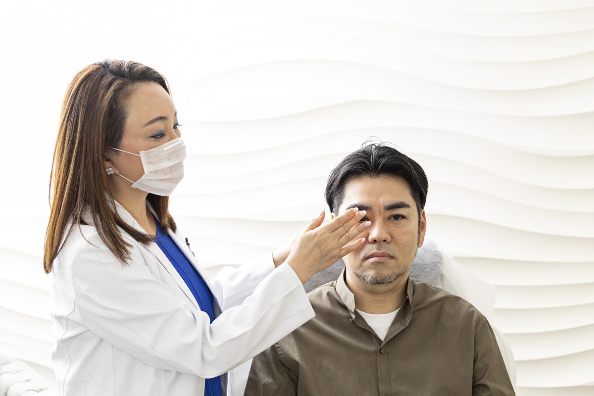 「何か怒ってます？」眉間のシワをボトックスとヒアルロン酸で治療してみたら