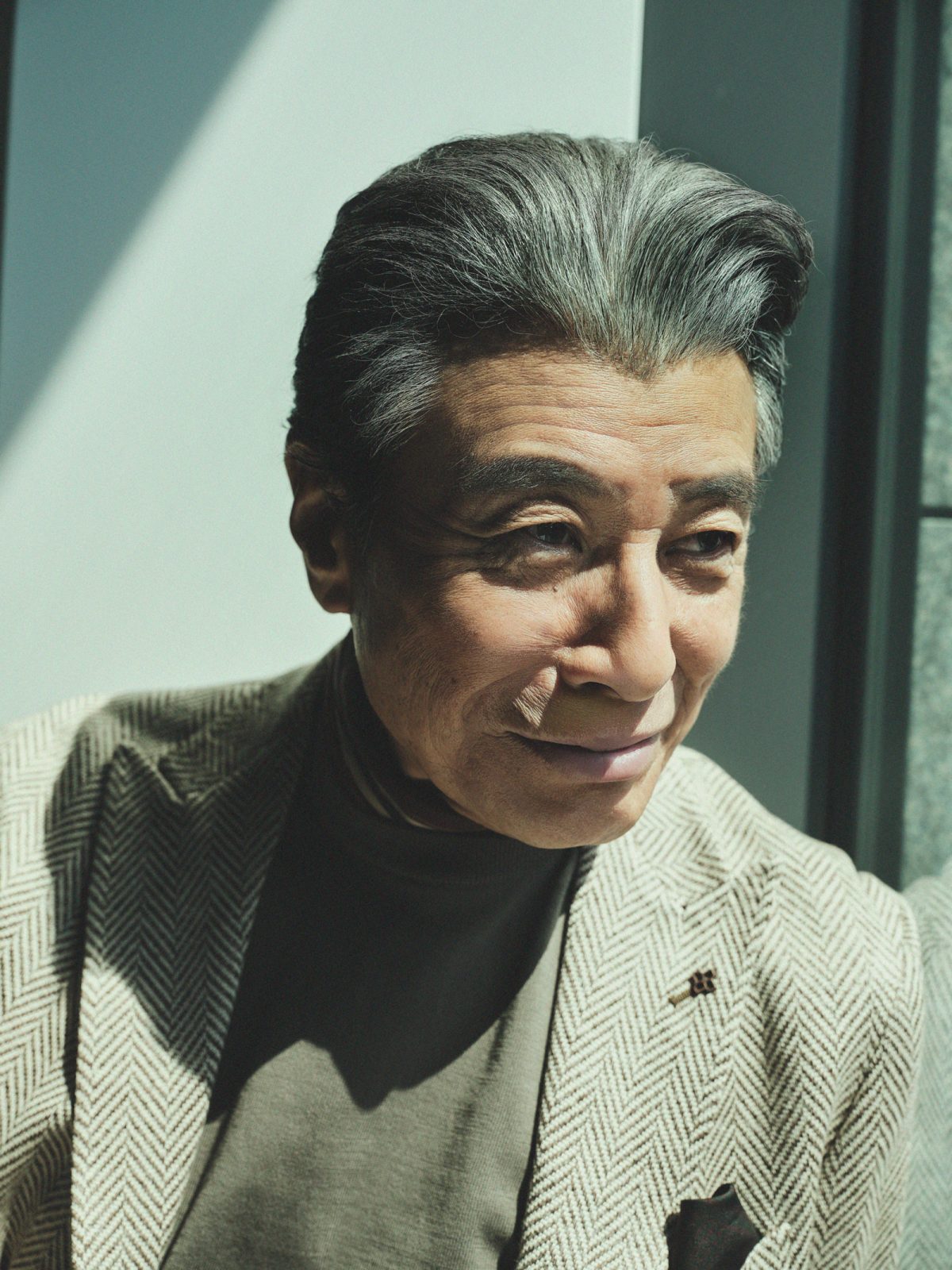 76歳でもモテたい」なぜ舘ひろしは今も“カッコいい”のか | GOETHE