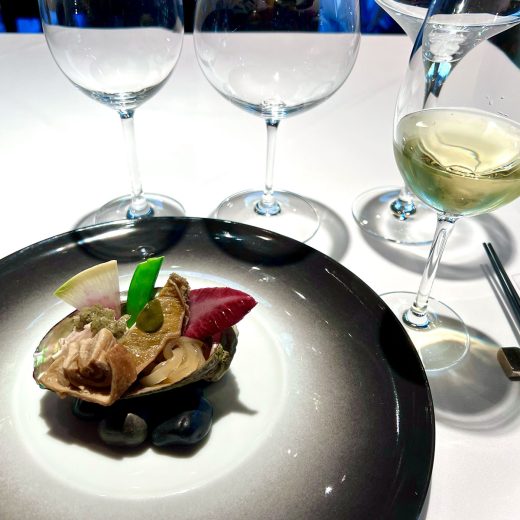 脇屋シェフ×鎧塚シェフ1日限りのスペシャルコラボコース「鮑と季節野菜の前菜」