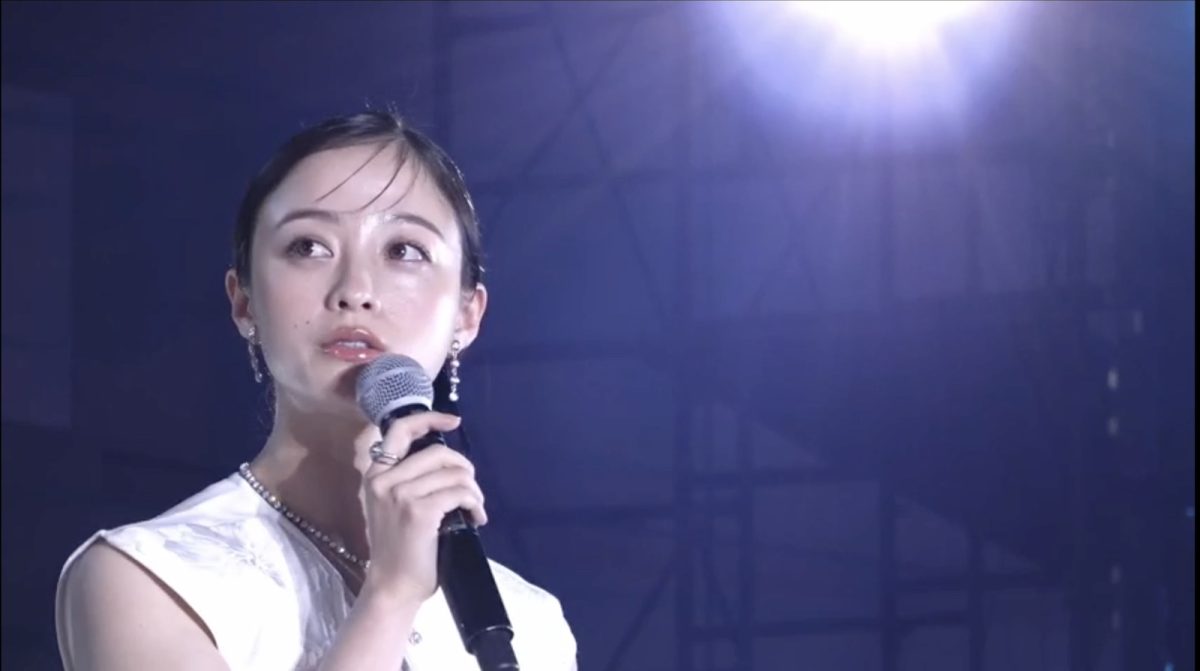 橋本環奈氏