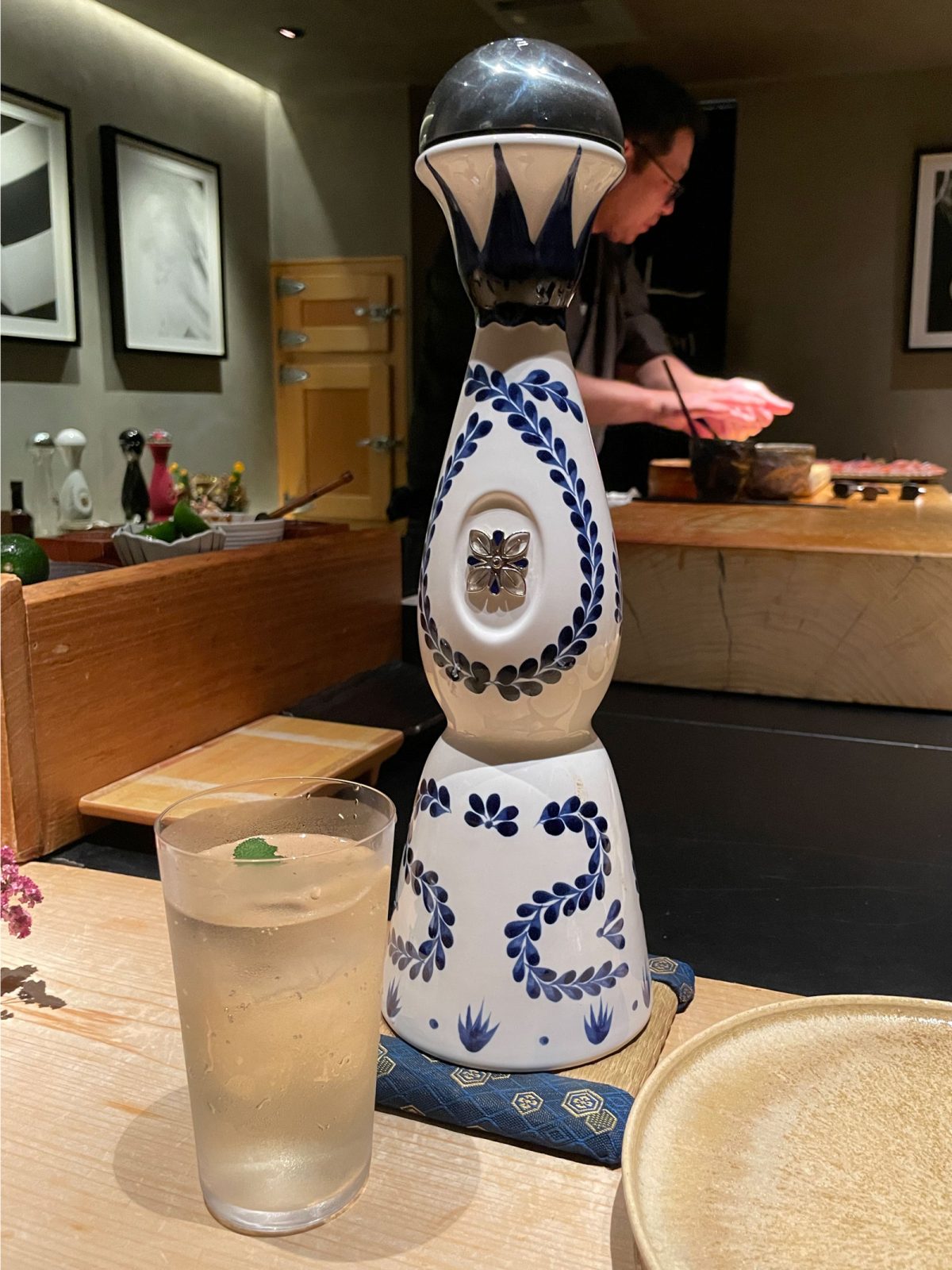クラセアスール・テキーラ・プラタ」のハイボール