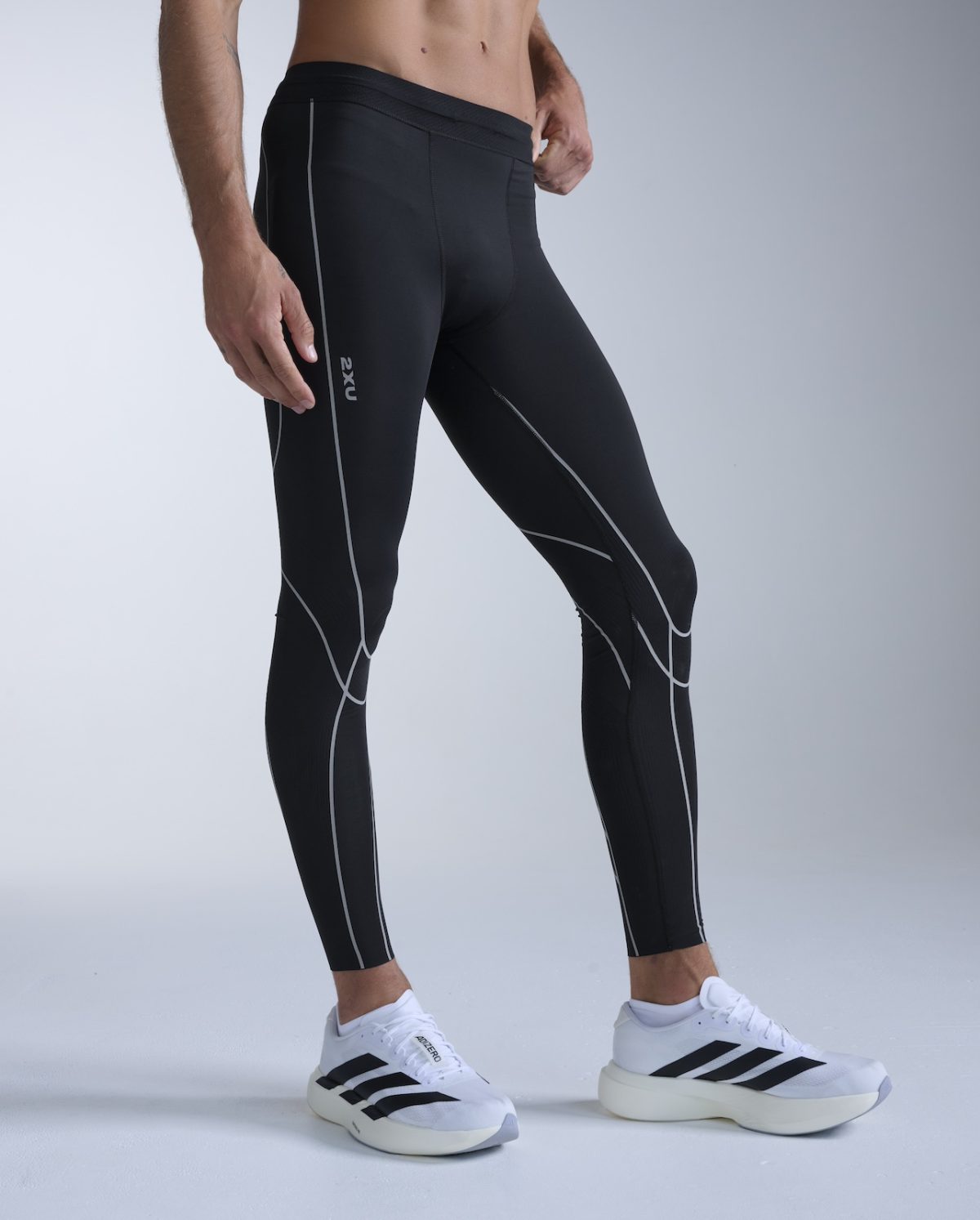 2XU「メンズ ライトスピード キネシス コンプレッションタイツ」