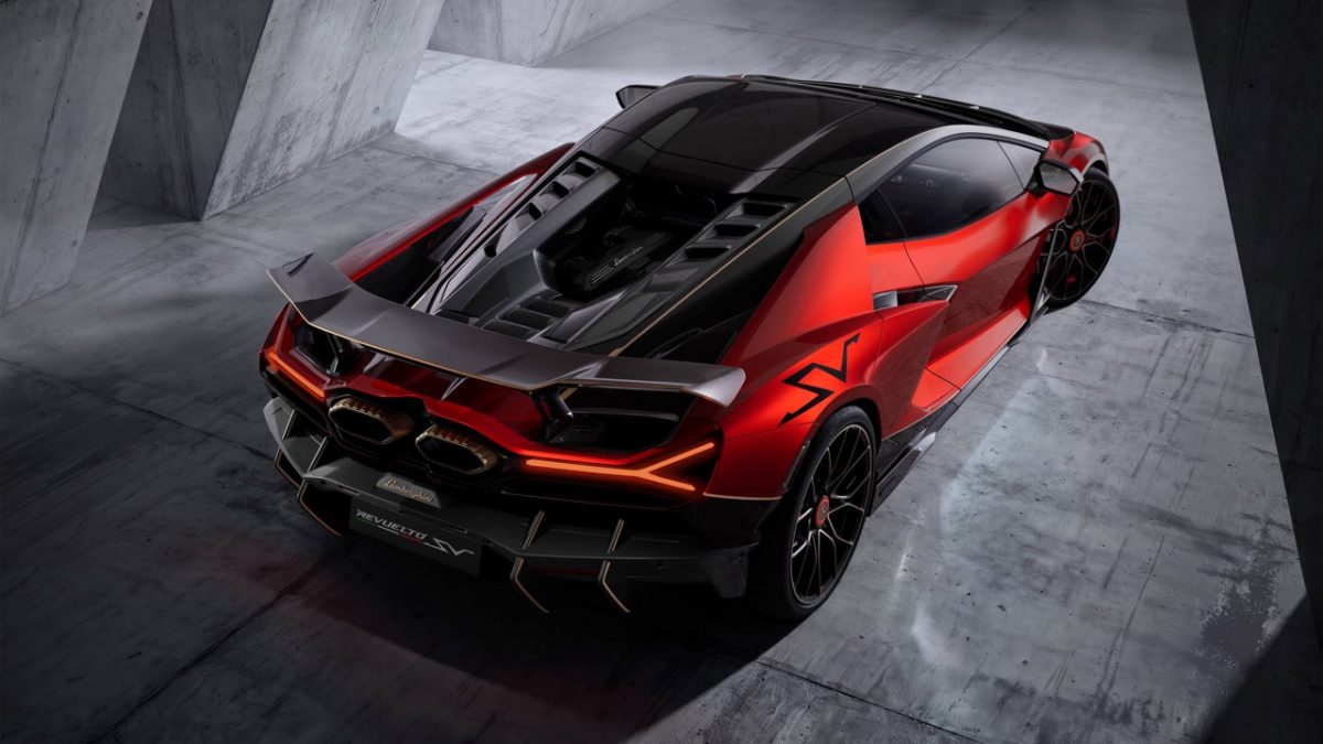 ランボルギーニ・レヴエルトSV