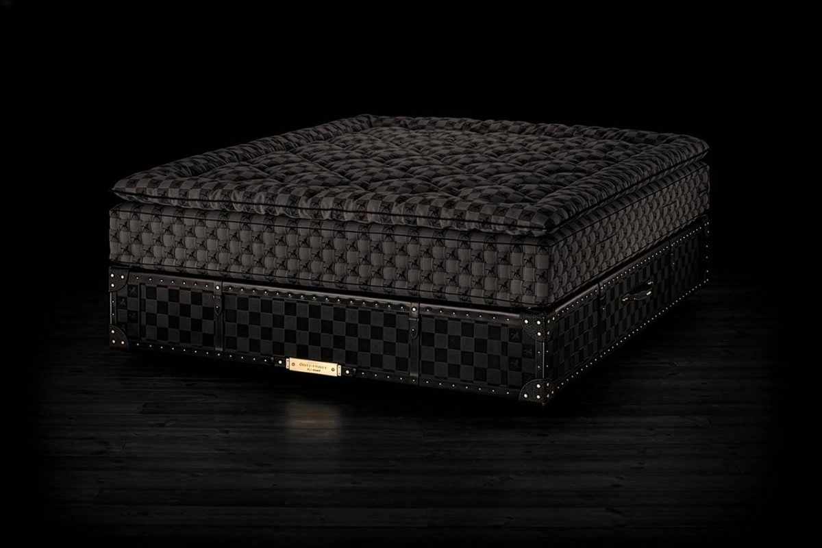 Grand Vividus　約1億円〜（完全受注生産）　（Hästens https://hastens.com