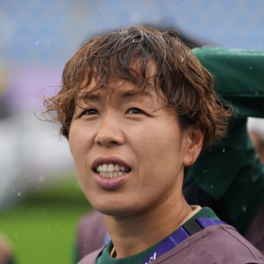 岩清水梓