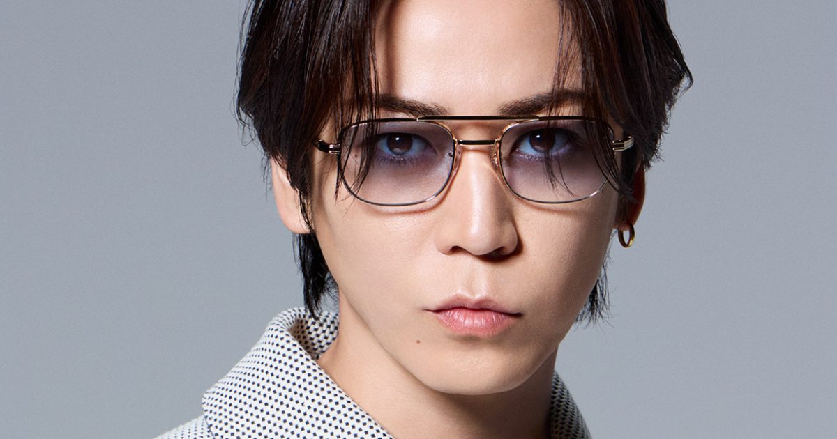 亀梨和也、KAT-TUNのラストライブでかけていたサングラス | GOETHE