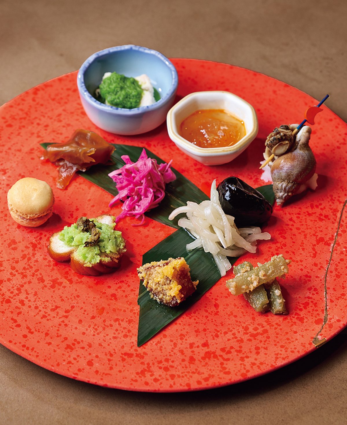「蓮華」の前菜12種の盛り合わせ