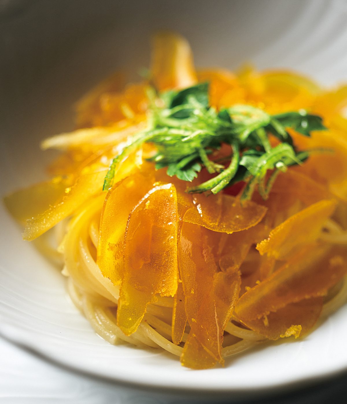 「sio AOYAMA」の青柚とカラスミのパスタ