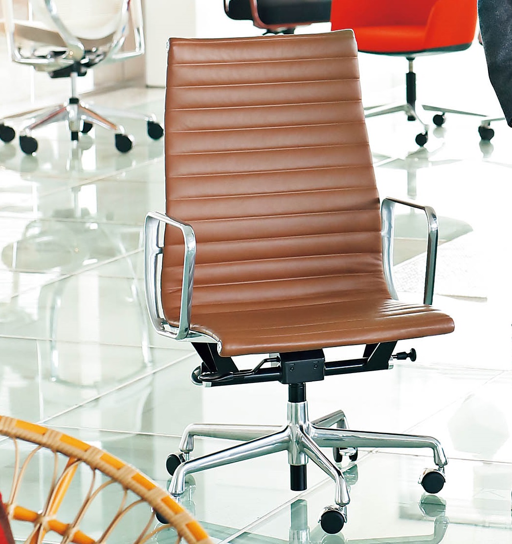 Eames Alumminum Group Exective Chairs