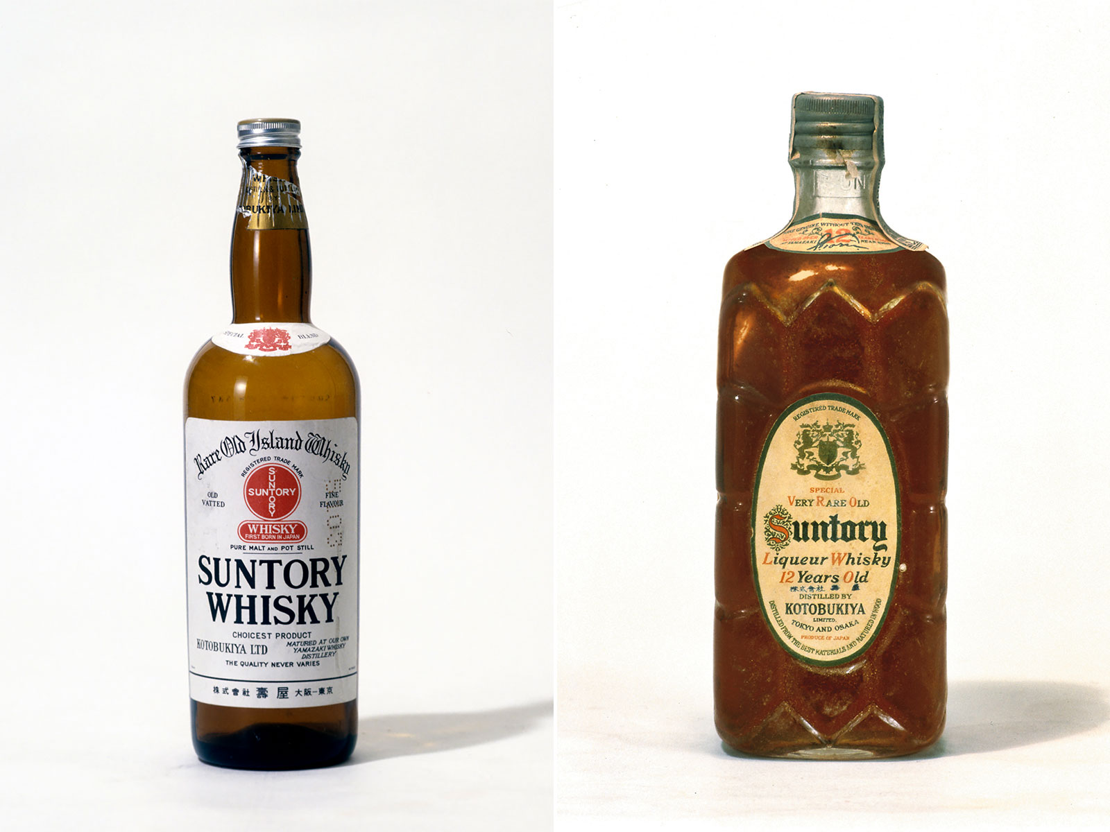 1929年に発売された国産ウイスキー第1号「白札」と1937年に登場し現在も人気のロングセラーの「角瓶」