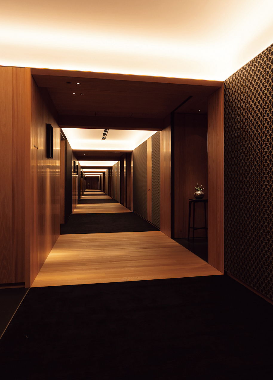 「ブルガリ ホテル 東京」の廊下