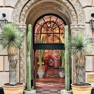 アメリカ「Santa Monica Proper Hotel」のエントランス