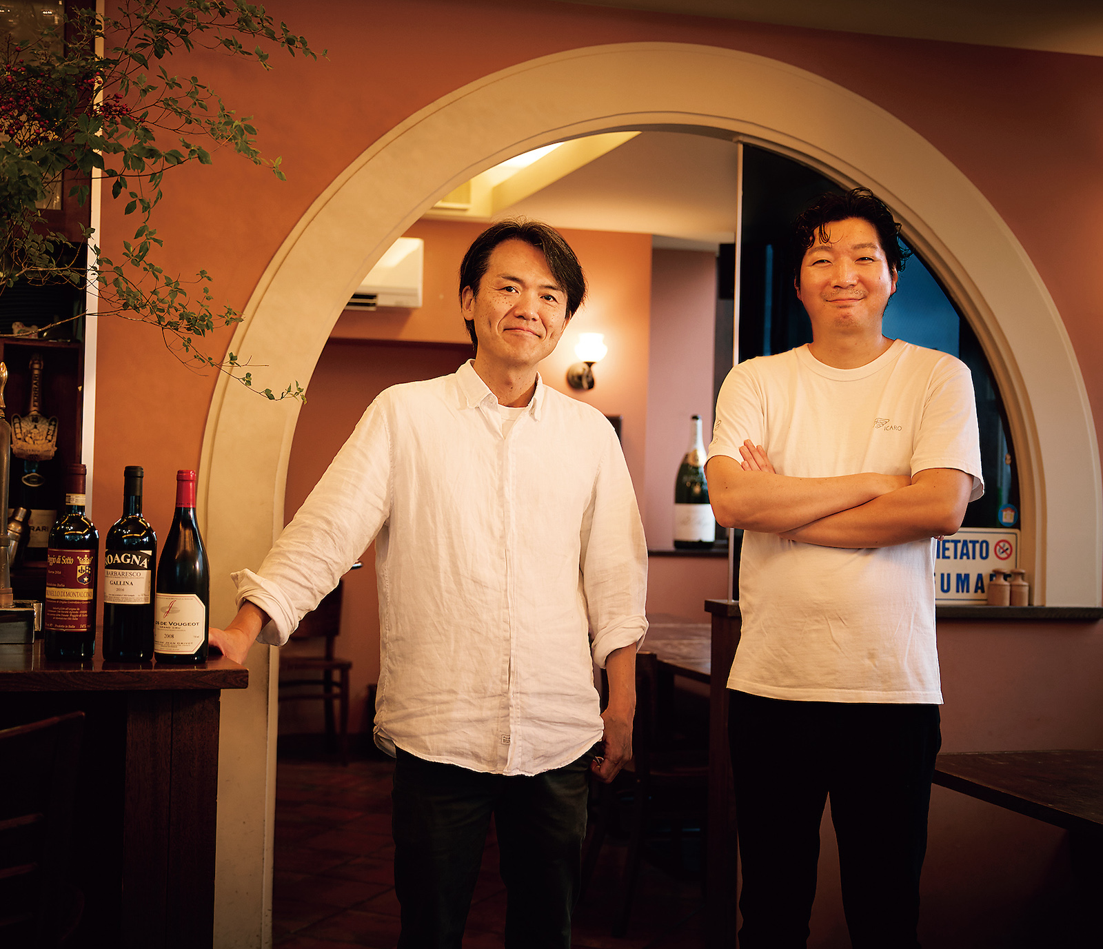 「ICARO miyamoto」のオーナー宮本宗隆氏（左）とシェフの目黒航氏